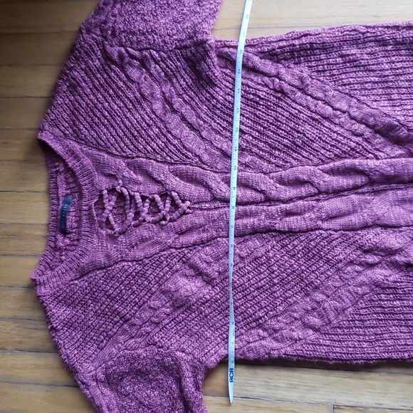 *Sold* Dark Pink Sweater - Picture 7 of 11